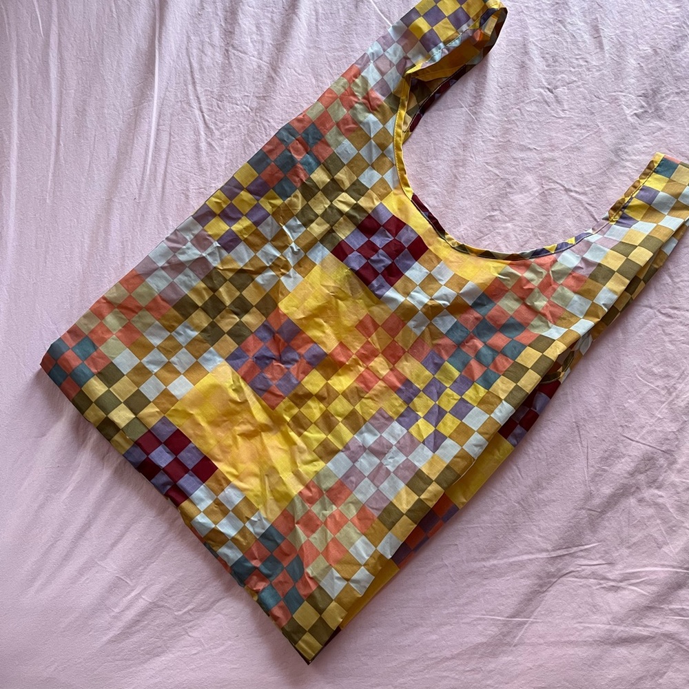 Baggu reusable tote bag checkered